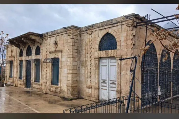 وزير ثقافة لبنان لـ«الشرق الأوسط» :الجيش الإسرائيلي تَعَمَّدَ استهداف المواقع التراثية والأثرية