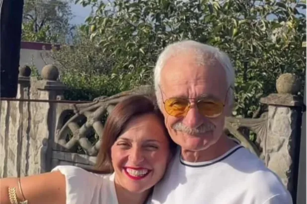 تامونا موسيريدزي مع والدها (صورة من حسابها على «فيسبوك»)