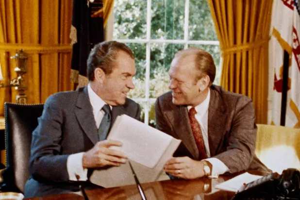 غيرالد فورد وريتشارد نيكسون (أ.ب)