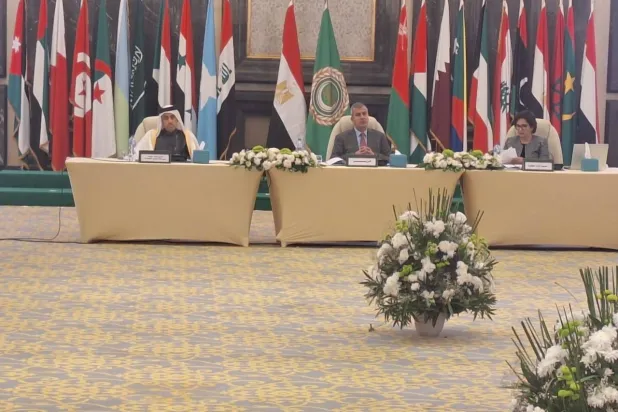 جانب من اجتماع المجلس الوزاري العربي للكهرباء في القاهرة (الجامعة العربية)