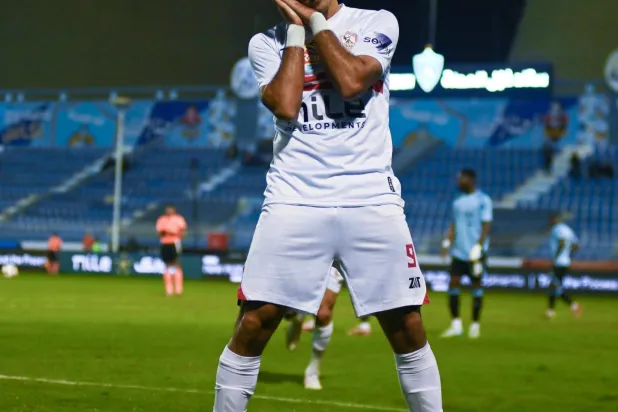 ناصر منسي سجل هدفين وقاد الزمالك لفوز كبير على غزل المحلة (نادي الزمالك) 