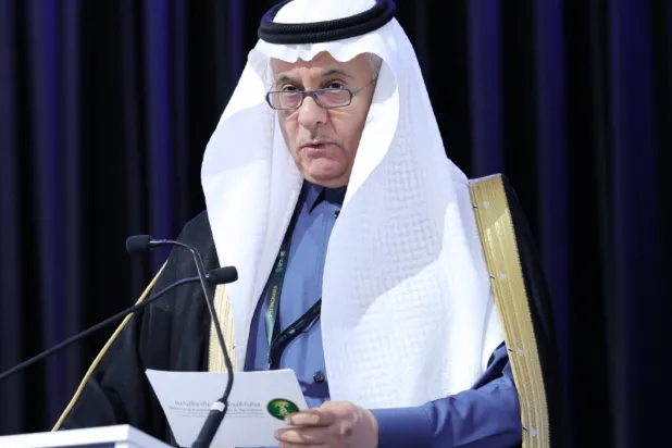وزير البيئة والمياه والزراعة السعودي خلال القائه الكلمة ضمن فعاليات «يوم التمويل» (كوب 16)