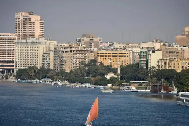 عمارات على النيل في وسط العاصمة المصرية القاهرة (أ.ف.ب)