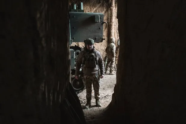 Ukrainian servicemen of the 118th Mechanized Brigade of the Ukrainian Ground Forces operate with an American 155 mm turreted self-propelled howitzer M109 in the direction of Robotyne repelling a Russian assault on a frontline in the Zaporizhzhia area, Ukraine, 03 December 2024 amid ongoing Russian invasion. (EPA) 