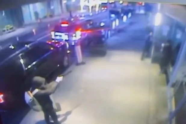 صورة مقتبسة من الفيديو الذي يظهر الهجوم (رويترز)