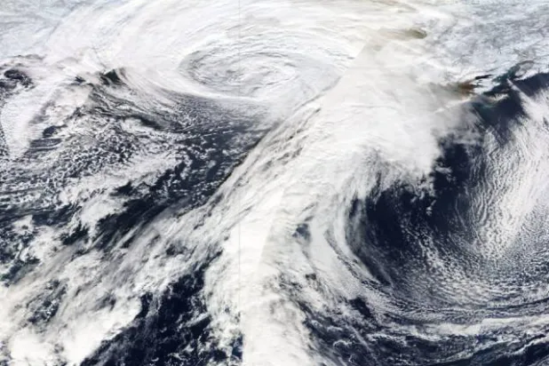 أعلنت «غوغل» الأميركية ابتكار أداة ذكاء اصطناعي «جين كاست» قادرة على توفير توقعات متعلقة بالطقس على مدى 15 يوماً بدقة غير مسبوقة (متداولة)