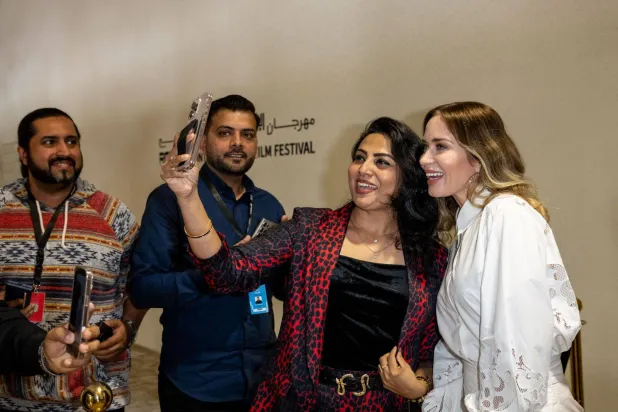 لحظات من التكريم والحوار شكَّلت تقديراً لجهود النجوم (تصوير: عمار عبد ربه)