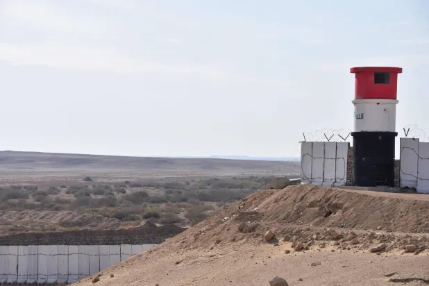 العراق قال إن الحدود مع سوريا التي تبلغ 600 كيلومتر باتت مؤمنة (أ.ف.ب)