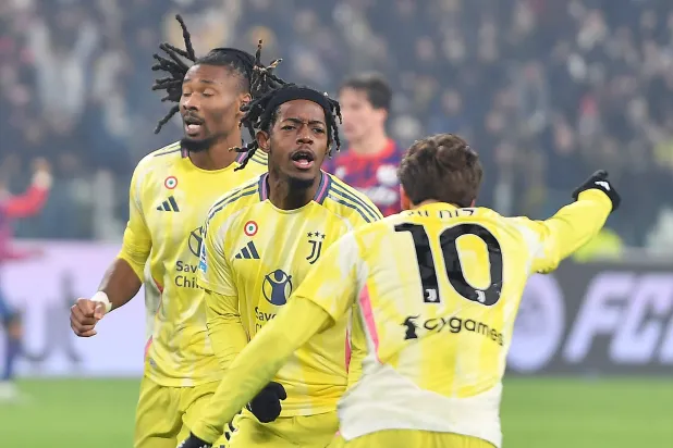 يوفنتوس عاد من بعيد وحوّل تخلفه بهدفين إلى تعادل ثمين (إ.ب.أ)