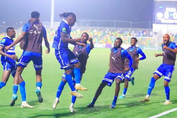 الهلال هزم مازيمبي وتصدر مجموعته (نادي الهلال)