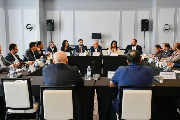 جانب من اجتماع سابق في عمّان بين ممثلي الحكومة اليمنية والحوثيين خاص بملف الأسرى والمحتجزين (مكتب المبعوث الأممي)