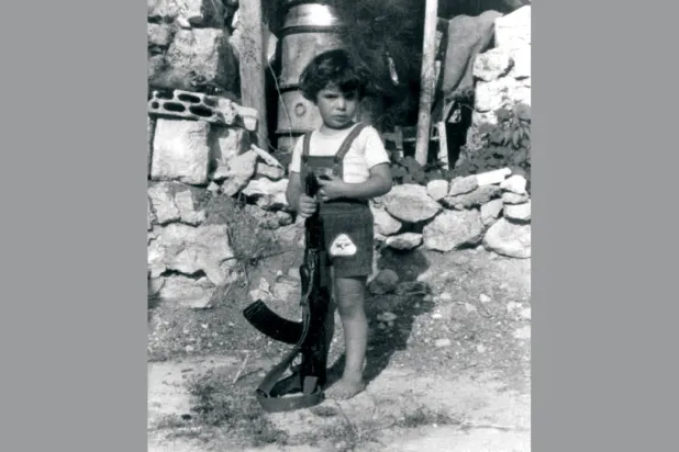 قصة «أيمن» الحقيقي بطل القصيدة والأغنية