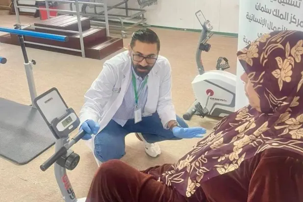 المركز قدّم 465 جلسة علاجية استفاد منها 67 مريضاً منذ بدء أعماله (واس)