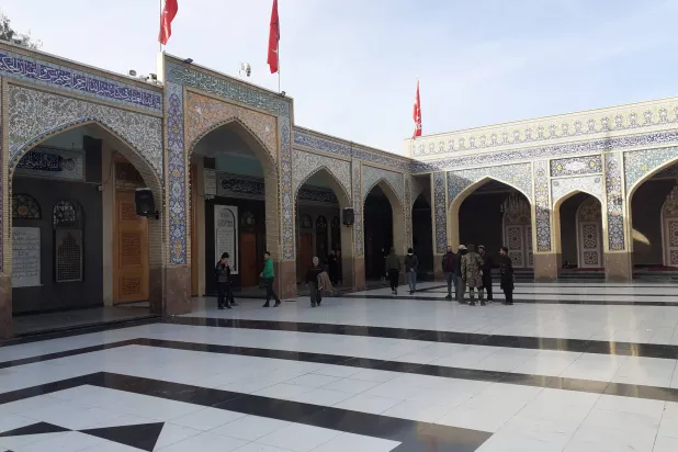 مقام السيدة زينب يعود إلى أهل المنطقة (الشرق الأوسط)