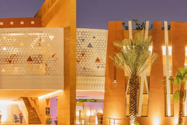 فندق «فيفيندا» حي السفارات بالرياض يطلق ليالي المأكولات الإيطالية في «لا دولتشي فيتا»