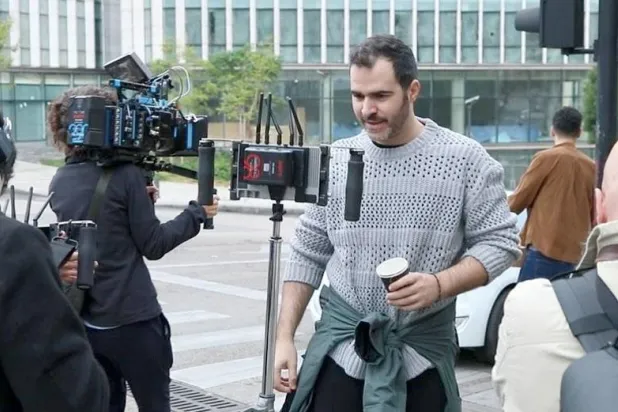 بكاميرته الواقعية يحفر فهد اسم بيروت في قلب المشاهد (حسابه على {إنستغرام})