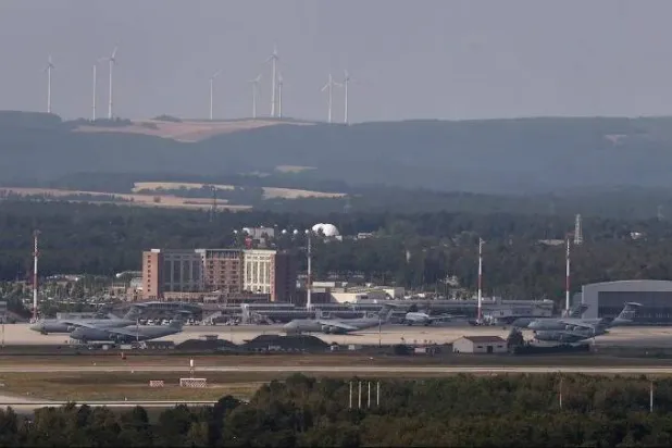 قاعدة رامشتاين الجوية الأميركية (أرشيفية-رويترز)