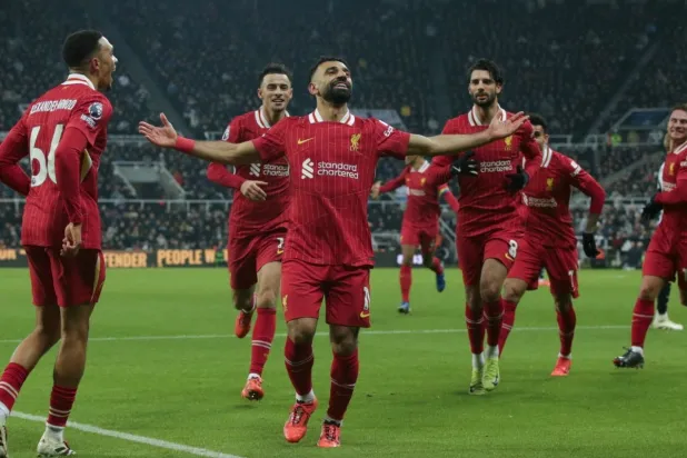 صلاح لقيادة ليفربول إلى فوز جديد في الدوري الإنجليزي (أ.ب)