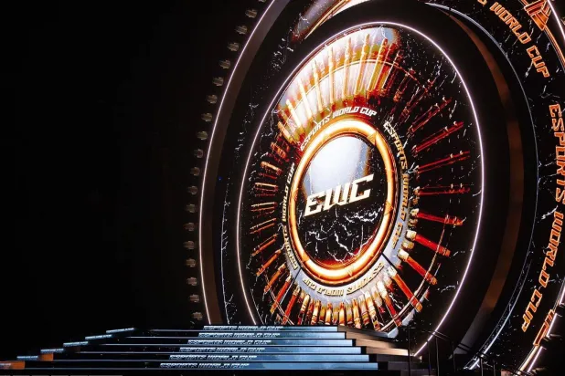 ستحصل الأندية التي سيتم قبولها في البرنامج على دعم مادي ضخم لتنمية علاماتها وتفعيل قاعدة جماهيرها (الشرق الأوسط)