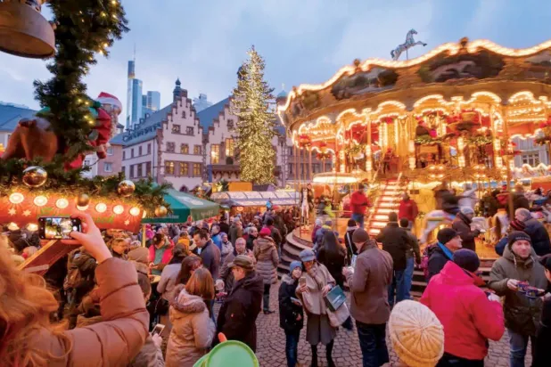 أسواق العيد في فرانكفورت (غيتي)