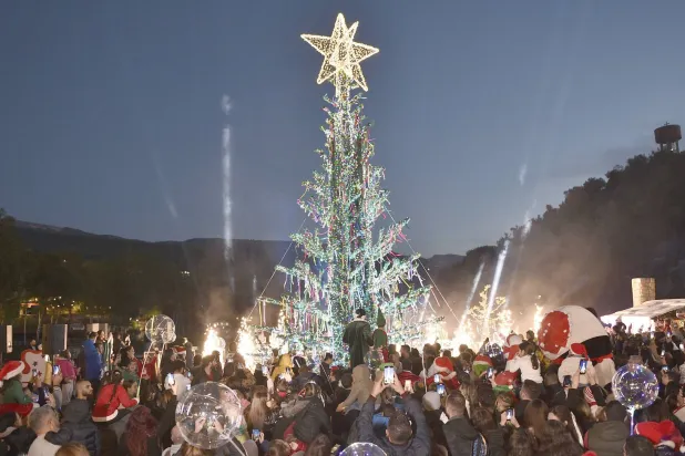 البترون وجبيل وزغرتا... تتألق وتلبس حلة الأعياد