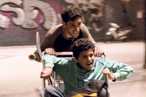 «إلى أرض مجهولة» (إنسايد آوت فيلمز)