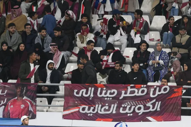 جماهير قطرية حضرت لمساندة فريقها أمام الإمارات (خليجي 26)