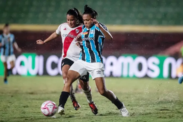 ألقي القبض على كانديلا وكاميلا وخوانا وميلاغروس بعد مباراة ريفر بليت وغريميو (الشرق الأوسط)