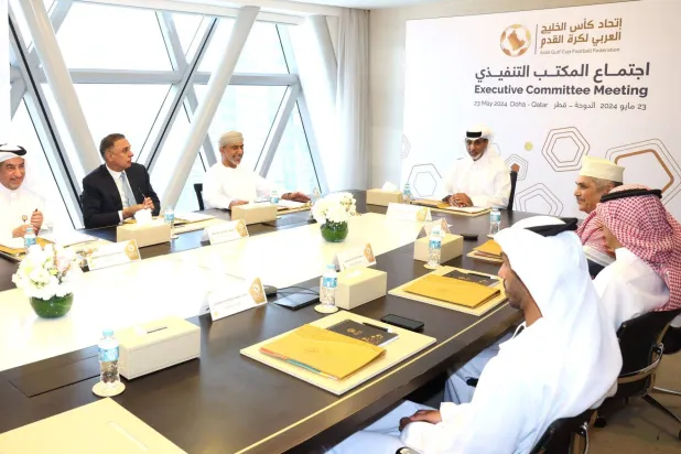 جانب من اجتماع سابق للمكتب التنفيذي لكأس الخليج (الشرق الأوسط)
