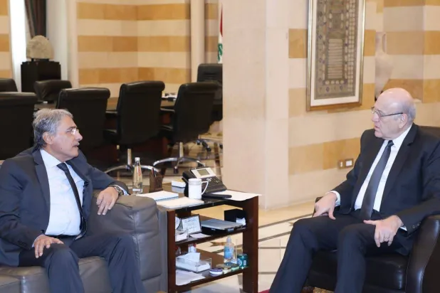 رئيس الحكومة نجيب ميقاتي يلتقي بوزير العدل هنري خوري (مكتب رئاسة الوزراء)
