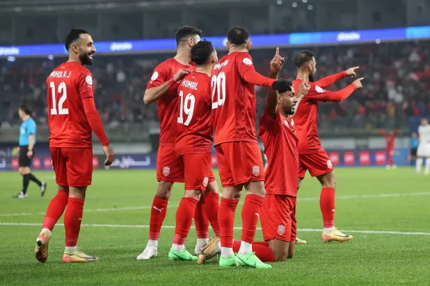 فرحة لاعبي البحرين بالفوز على العراق (خليجي 26)