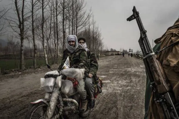 مقاتلو «طالبان» العام الماضي في ولاية قندوز بأفغانستان «نيويورك تايمز»