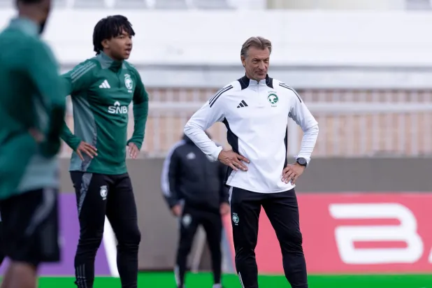 رينارد يتابع التدريبات الجماعية (المنتخب السعودي)