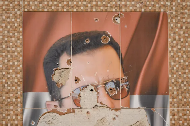 يتهم أسامة عثمان «الائتلاف الوطني السوري» المعارضة بأنه «أمد في عمر بشار الأسد» (غيتي)