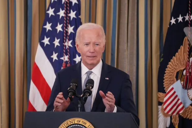 الرئيس الأميركي بايدن في البيت الأبيض يتحدث عن هجوم نيو أورليانز الإرهابي الخميس (د.ب.أ)