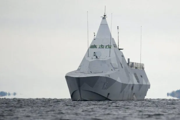 السفينة الحربية السويدية HMS Visby خلال مهمة عسكرية (إ.ب.أ)