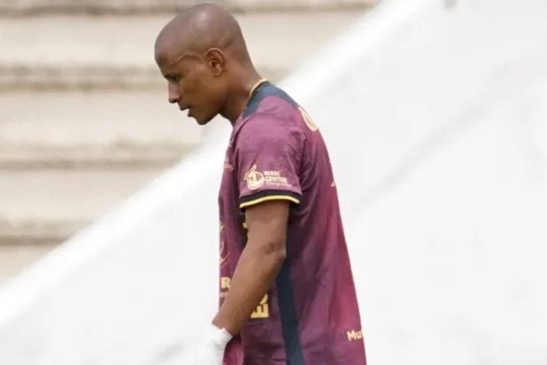 ماتياس أكونيا (وسائل إعلام إكوادورية)