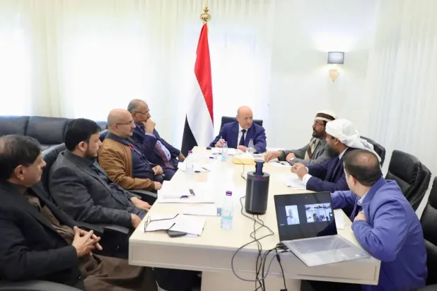 مجلس القيادة الرئاسي في اليمن يبدأ حملة واسعة لمكافحة الفساد وحماية المال العام (سبأ)