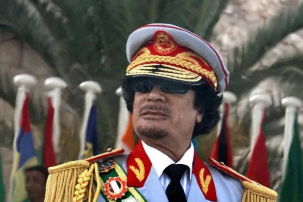 الرئيس الليبي الراحل معمّر القذافي (إ.ب.أ)