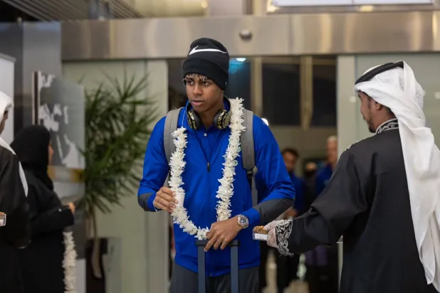 يامين لامال لحظة وصوله مطار الملك عبد العزيز بجدة (وزارة الرياضة)