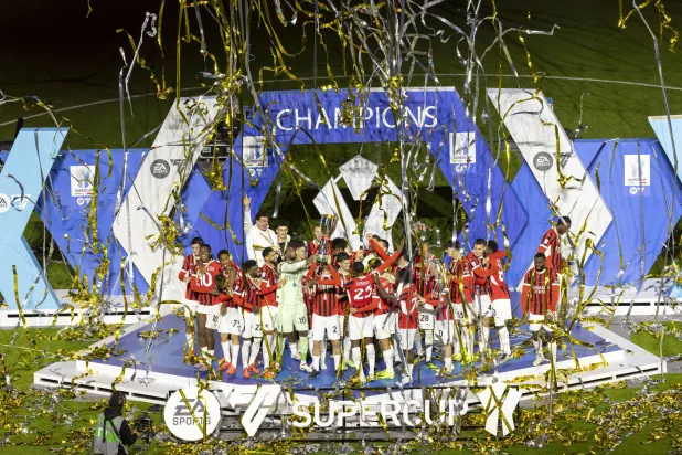 ميلان توج باللقب بعد ريمونتادا مثيرة (الشرق الأوسط) 