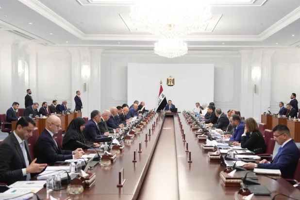 السوداني مترئساً إحدى جلسات مجلس الوزراء (إكس)