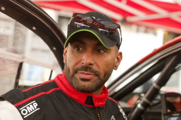 يزيد الراجحي يقلص الفارق مع صدارة رالي داكار السعودية (رويترز)