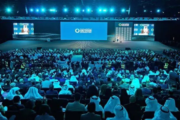 جانب من جلسة سابقة لـ«أسبوع أبوظبي للاستدامة»... (وام)