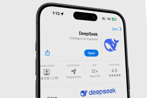 «ديب سيك V3» نموذج ذكاء اصطناعي متطور يتيح تلخيص المقالات وتحليل الصور والفيديوهات والإجابة عن الأسئلة بدقة عالية (أبل)
