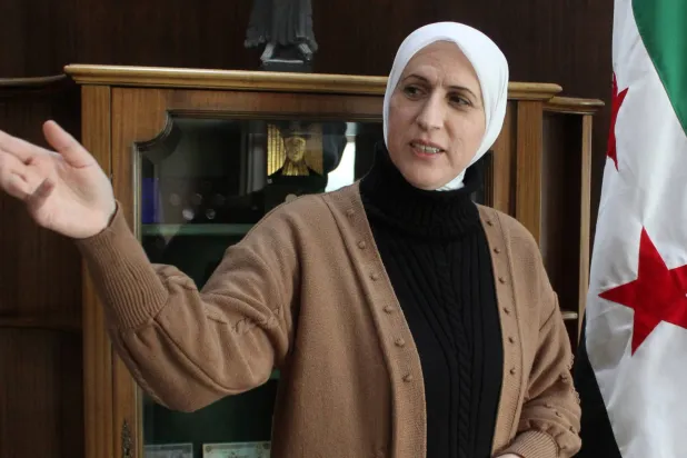 حاكمة مصرف سوريا المكلفة بتيسير الأعمال ميساء صابرين تتحدث لـ«رويترز» (رويترز)