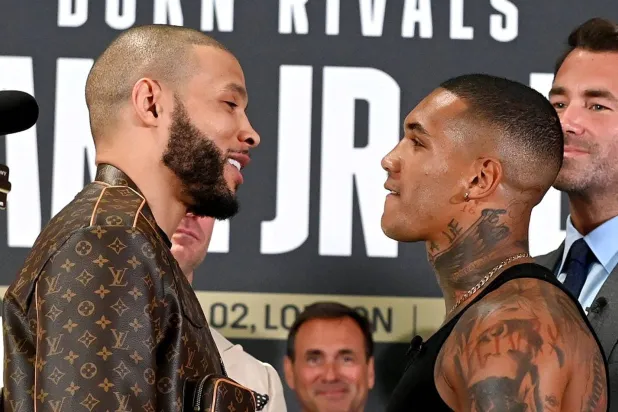 الملاكمان العالميان كونور بين وكريس يوبانك جونيور (الشرق الأوسط) 