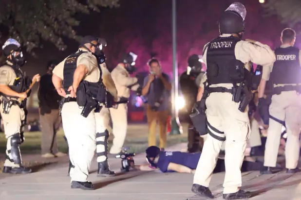 عدد الصحافيين السجناء في العالم بلغ 361 في نهاية عام 2024 (أرشيفية)