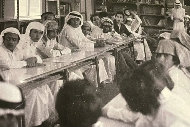 خرَّجت مدارس الرياض أكثر من 11 ألف طالب وطالبة طوال تاريخها (مدارس الرياض)