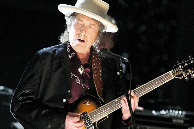 المغني بوب ديلان (شاترستوك)